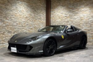 フェラーリ812GTS